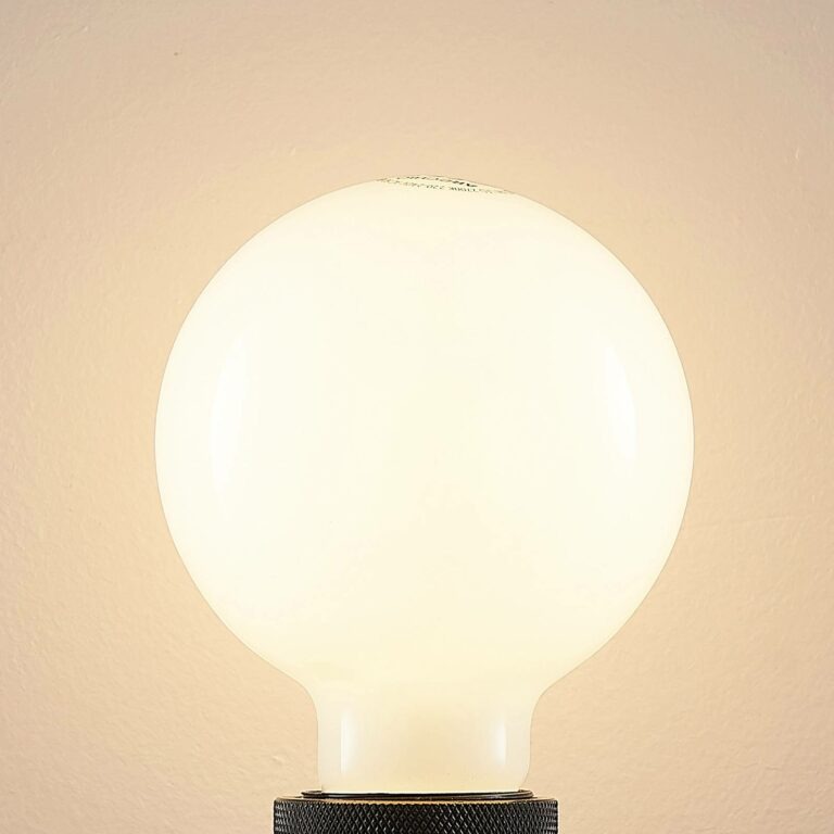 LED žárovka E27 4W 2700K G95 globe opálová