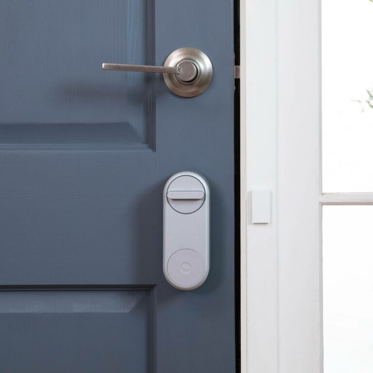Yale Linus Smart Lock dveřní zámek
